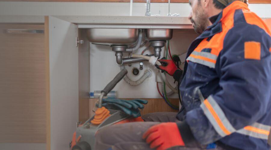 Professional slab leak plumber services in Meeteetse, WY